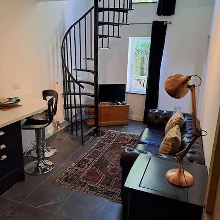 The Old Workshop At Hollins דירה *